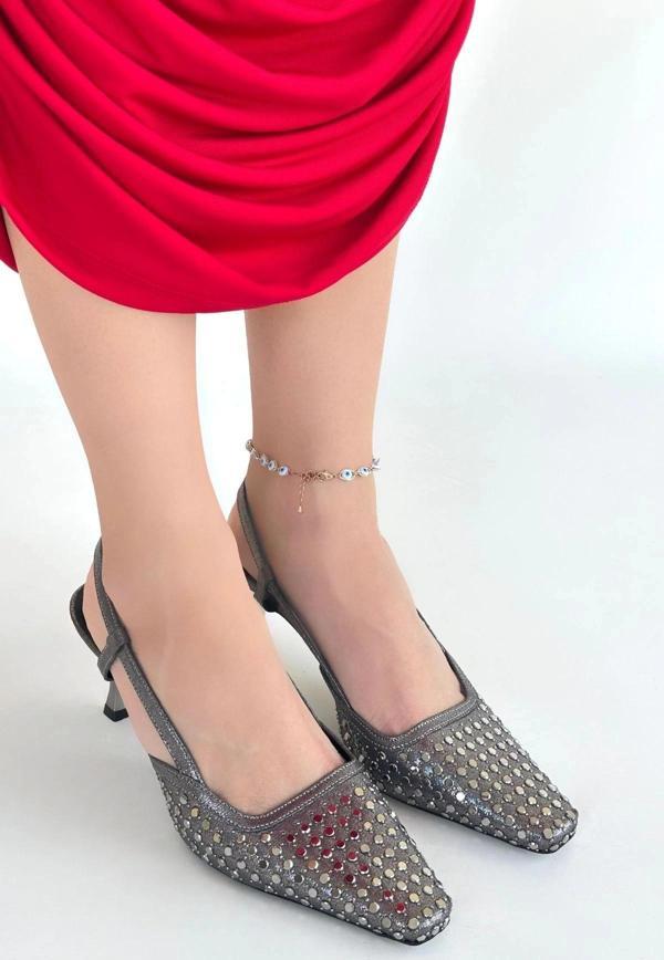 BİÇOMİ Sione Platin Cilt Topuklu Ayakkabı - Image 1