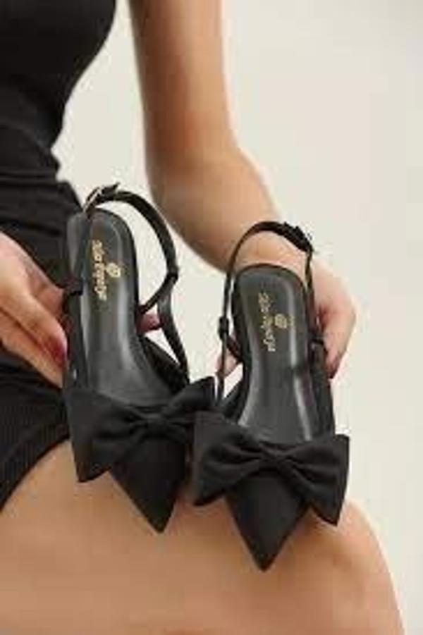 BİÇOMİ Cenya Siyah Saten Babet Ayakkabı - Image 1
