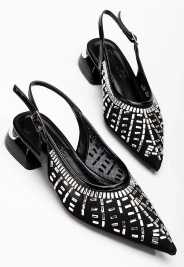 BİÇOMİ Piyar Siyah Taşlı Topuklu Ayakkabı - Image 1