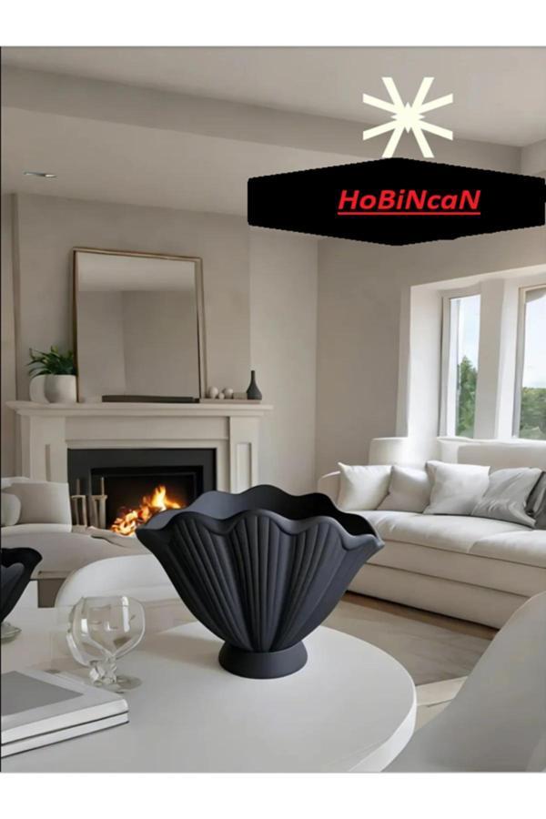 Blanj Siyah 16 Cm Modern Trend Istiridye Vazo - Mekanlarınıza Zarif Bir Dokunuş - Image 1