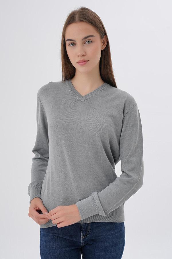 Kadın Orta Gri %100 Organik Pamuk V Yaka Triko Kazak Bluz Trıst-6102 - Image 1