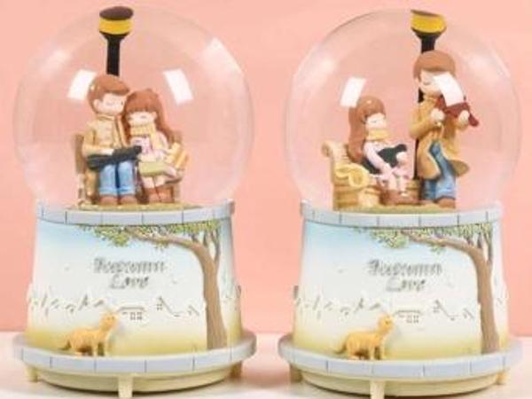 SONBAHAR SEVGILI KAR KÜRESI BÜYÜK BOY - Image 1