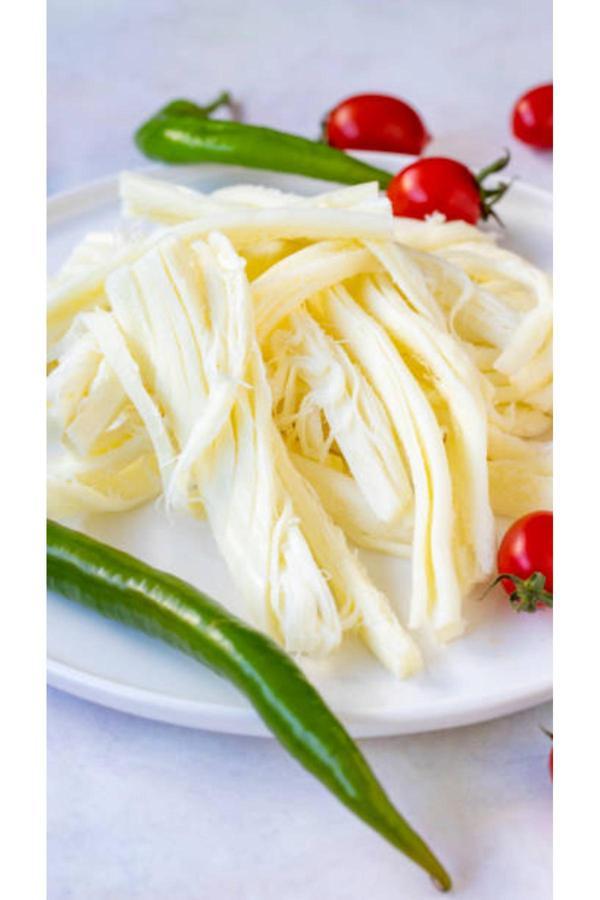 Uslu Şarküteri Çeçil Peynir (Vakumlu 500Gr.) - Image 1