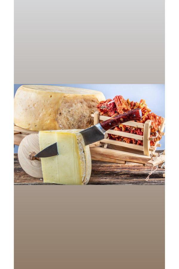 Uslu Şarküteri Eski Kaşar Peyniri (Dilim) 1Kg. Vakumlu - Image 1