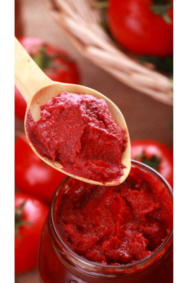 Uslu Şarküteri Domates Salçası 1Kg (Ev Yapımı) - Image 1