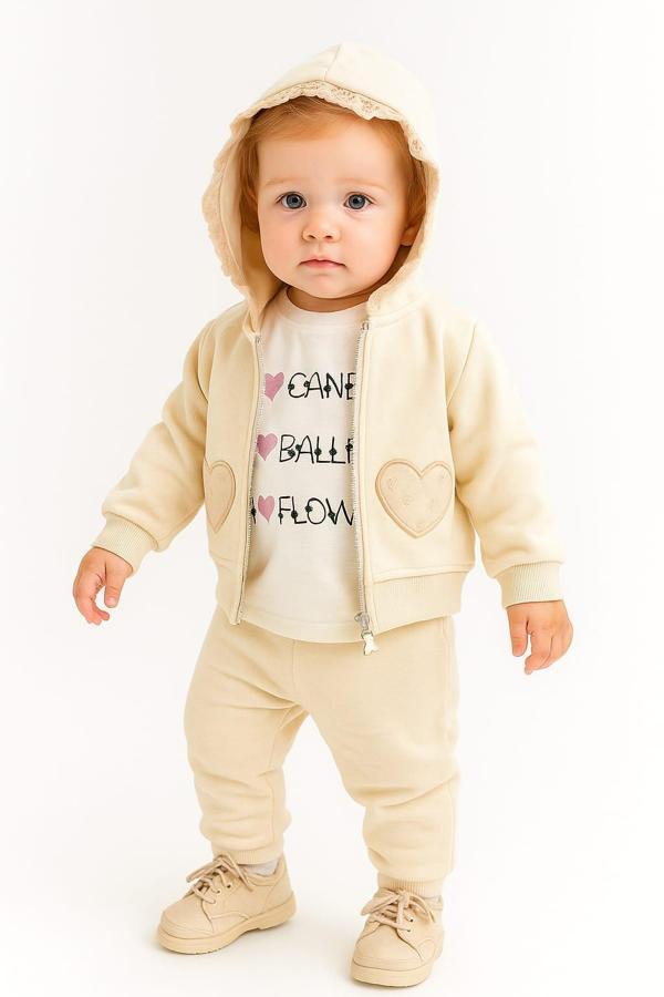 Kalp Nakışlı Hırkalı Kışlık Kız Bebek Eşofman Takım 3lü Set - Image 1