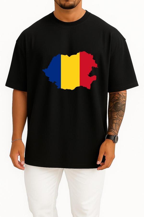 Oversize Flag Of Romania Göğüs Tasarımlı Unisex T-Shirt - Image 1