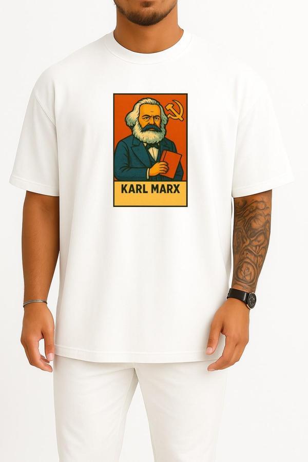 Oversize Karl Marx Sosyalizm Göğüs Tasarımlı Unisex T-Shirt - Image 1