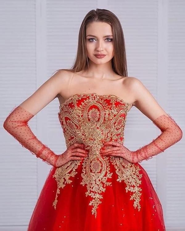 BFS     Uzun Boy Kırmızı Puantiyeli Kırmızı Renk Yetişkin Tül Eldiven 55 cm - Image 1