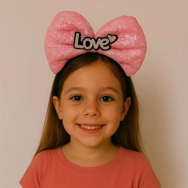 BFS  LED Işıklı Love Yazılı Fuşya Fiyonk Taç – Kız Çocuk Parti Tacı - Image 1