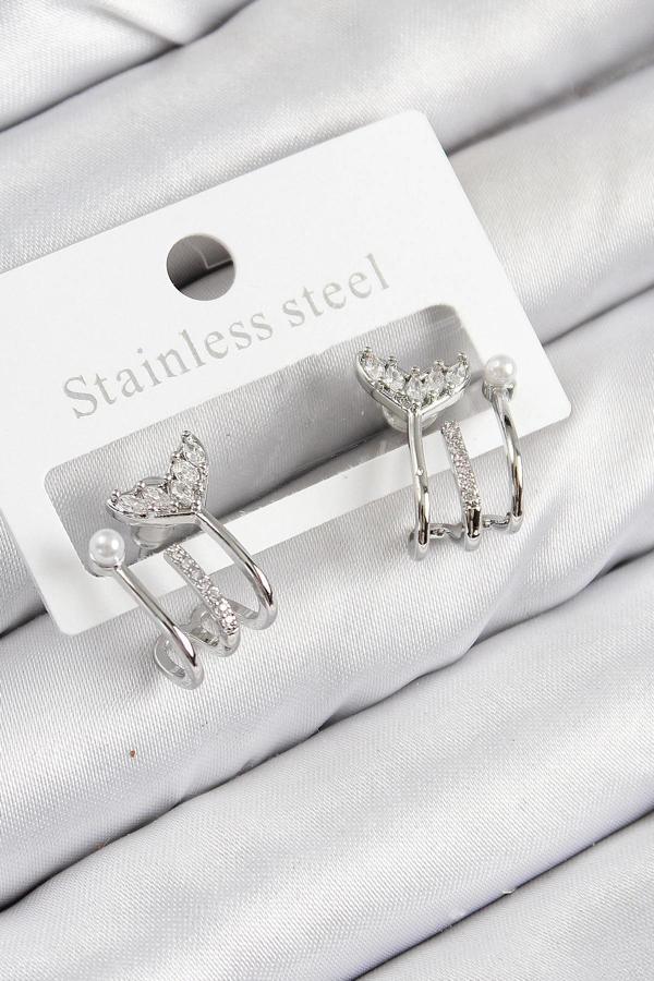 BFS Pirinç Zirkon Taşlı İnci Detaylı Balık Kuyruğu Model Gümüş Renk Kadın Küpe - Image 1