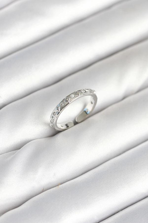 BFS Pirinç Gümüş Renk Zirkon Taşlı Kadın Yüzük - Image 1