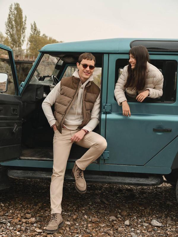 Vizon Regular Fit Dik Yaka Casual Dokuma Spor Yelek - Image 1