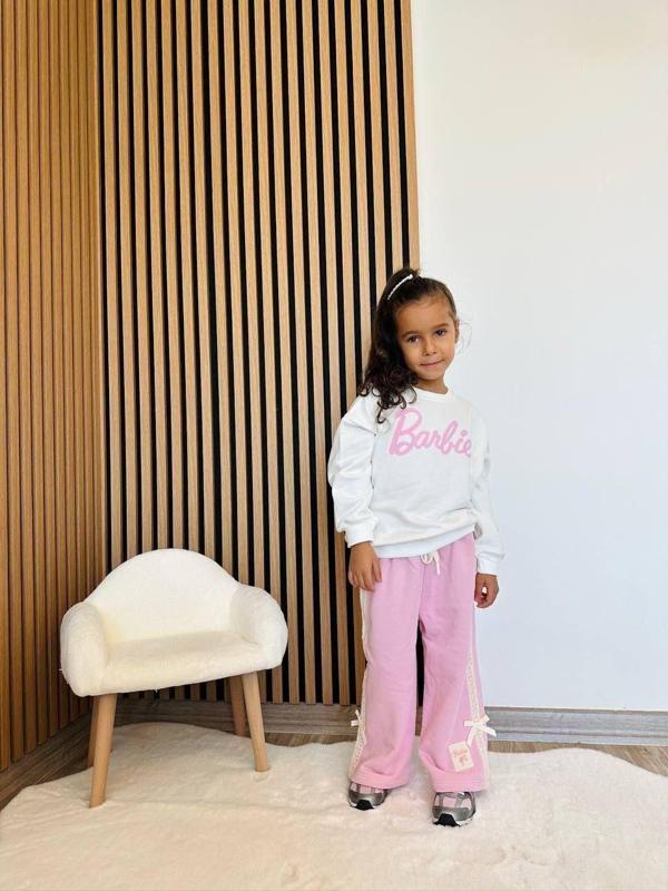 Cg Kids Barbie kabartma barbie yazı 3 iplik kumaş kız çocuk alt üst takım süper kalite sırt baskı ve eşofman detay - Image 1