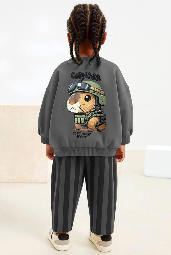 Cg Kids Capybara Kız ve Erkek Çocuk 3 Iplik Fırçalı Kumaş Alt Üst Takım Süper Kalite Sırt Baskı Eşofman Detaylı - Image 1