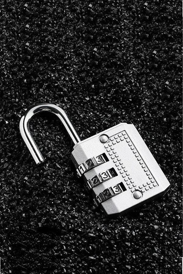 Mucit Home Uzun Ömürlü Dayanıklı Kaliteli Şifreli Asma Kilit 25mm - Image 1