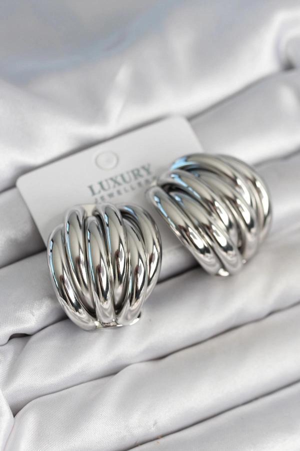 BFS Pirinç Gümüş Renk Vintage Kadın Küpe - Image 1