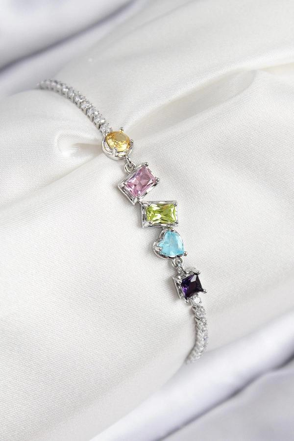 BFS Pirinç Renkli Zirkon Taşlı Geometrik Model Gümüş Renk Kadın Bileklik - Image 1