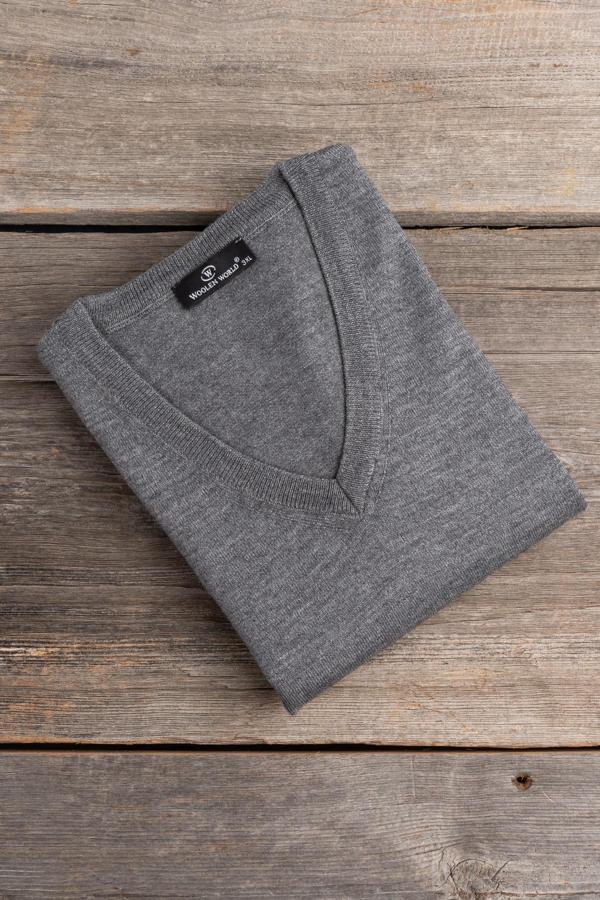 V Yaka Battal (Büyük Boy) Yünlü Kolsuz Triko Süveter  - Image 1