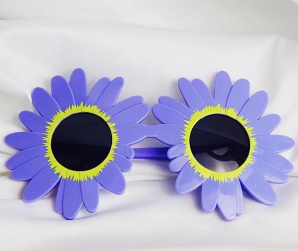 Mor Renk Papatya Şekilli Parti Gözlüğü 18x10 Cm - Image 1