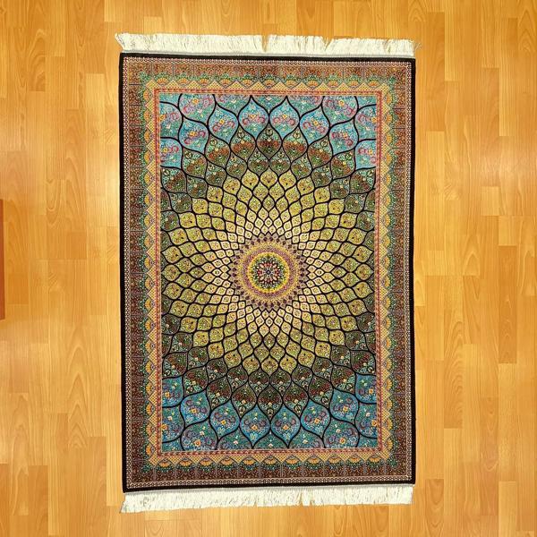 Geometrik/Madalyon Desenli 100 X 150 CM İpek Halı Yeşil - Image 1