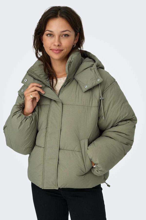 Only Kadın Kapüşonlu Çift Cepli Şişme Mont 15322013 Yeşil - Image 1
