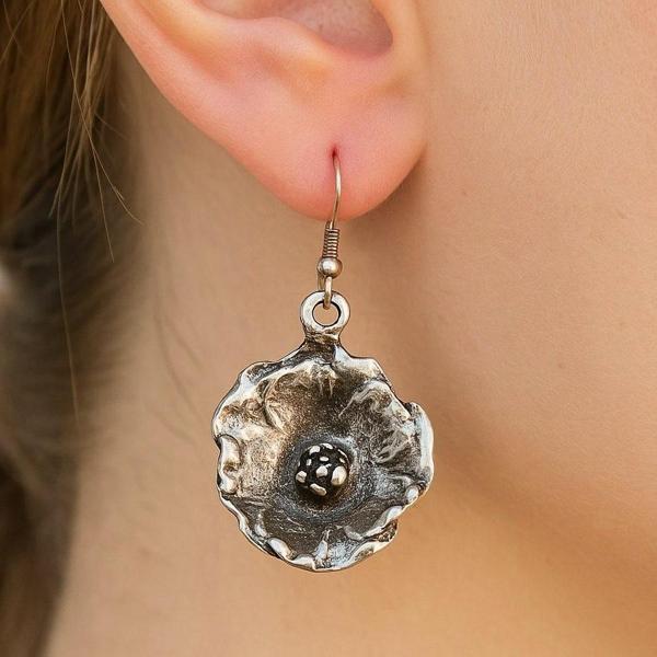 Çiçek Şekilli Kadın Küpe Çift Adet Gümüş Kaplama El Yapımı Küpe - Image 1