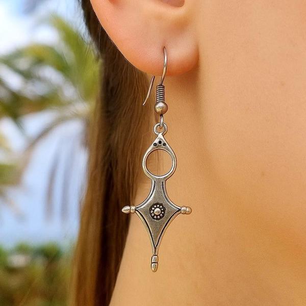 Geometrik Şekilli Kadın Küpe Çift Adet Gümüş Kaplama El Yapımı Küpe - Image 1