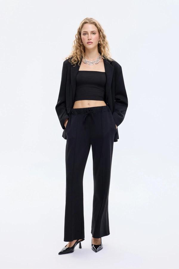 Quzu Önü Dikiş Detaylı Beli Lastikli Kadın Pantolon 26KPNT00820 - Image 1