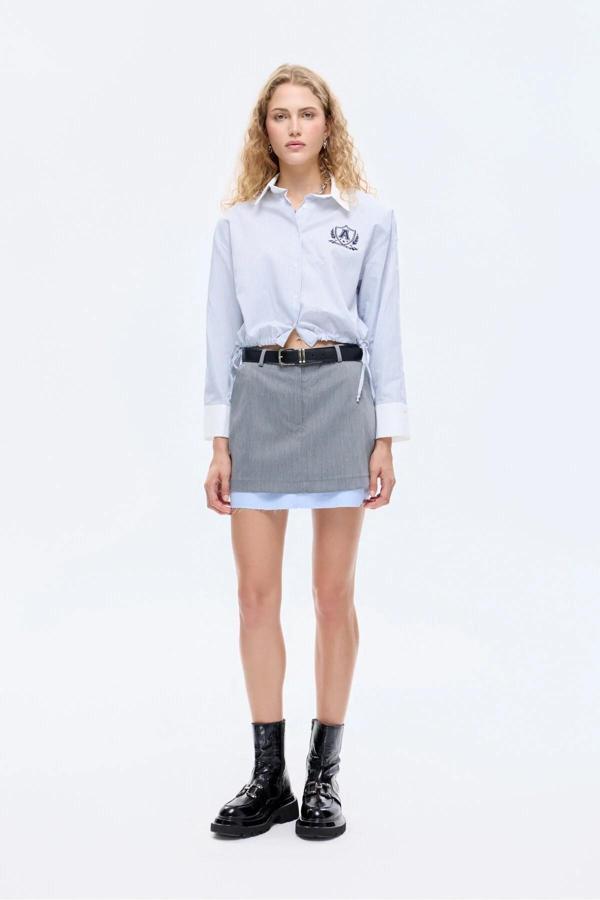 Quzu Düğme ve Nakış Detaylı Kadın Gömlek - Image 1