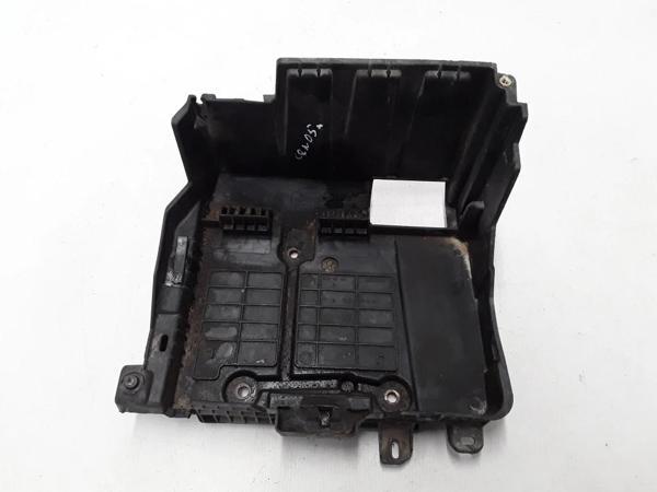 Megane Akü Alt Plastiği 2003- Oem No (8200467409) - Image 1