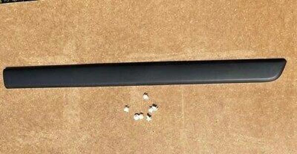 Kangoo Kapı Bandı Ön Sağ 2007- Oem No (8200439113) - Image 1