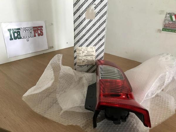 Fiorino 2007- Çift Kapı Stop Sağ Oem No (1391431080) - Image 1