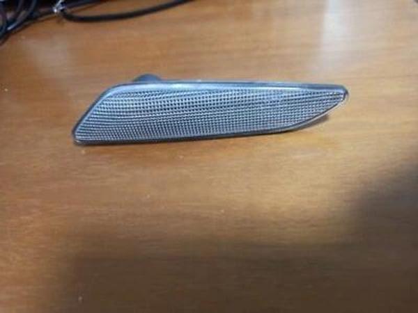 Fiat Egea 2016- Çamurluk Sinyali Beyaz Sağ Oem No (60686516) - Image 1