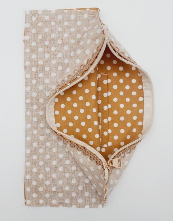 Çanta Aksesuar 20X30 Cm Dikilmiş Fermuarlı Astar Hardal Sarı Puantiyeli - Image 1