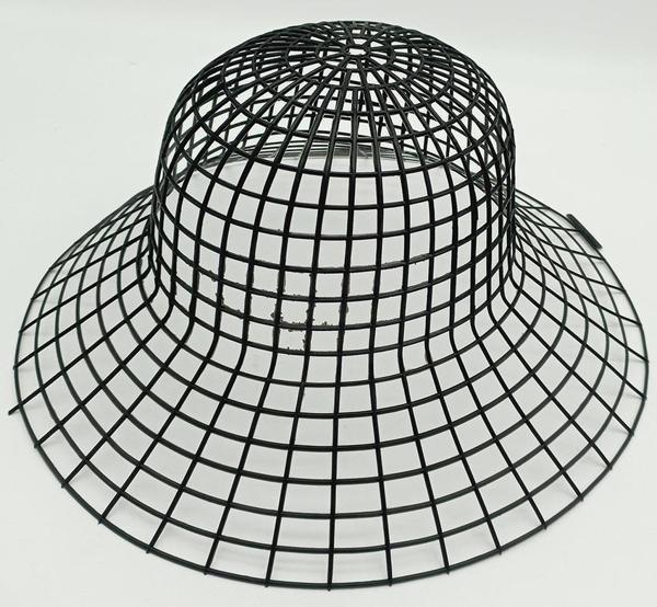 Çanta Aksesuar 3D Şapka Şeklinde Siyah Plastik Kanvas - Image 1