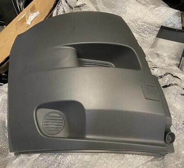 Ducato/Boxer/Jumper 2006- Ön Tampon Sol Oem No (735423157) - Image 1