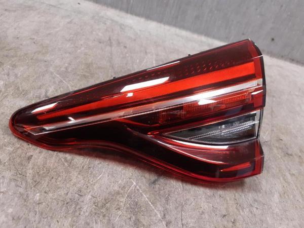 Clio Stop Lambası İç Sağ Hatchback 2019- Oem No (265504450R) - Image 1