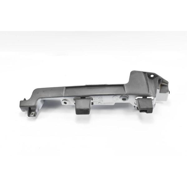 Kangoo Ön Çamurluk Tespit Braketi Sol 2013- Oem No (8200427477) - Image 1
