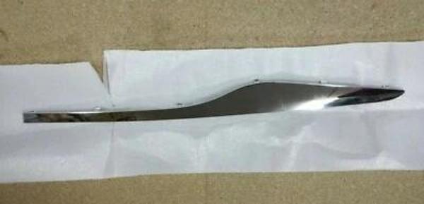 Clio Arka Kapı Bandı Nikelaj Bandı Sol Hatchback 2012- Oem No (828213777R) - Image 1