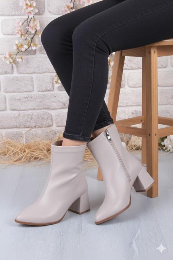 Fort 1193 Uraz Rahat 6 Cm Kalın Topuk Yüksekliği Sivri Burun Kadın Bot - Image 1