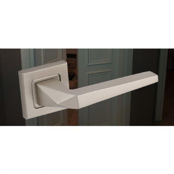 Kübra süper saten  renkli italyan tipi kare rozetli kapı kolu Wc - Image 1