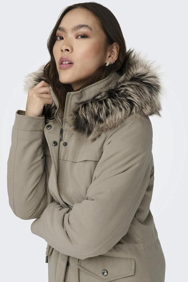 Only Onlnewstarline Regular Fit Yumuşak Tüy Detaylı Kapüşonlu Bayan Mont 15297128 BEJ - Image 1