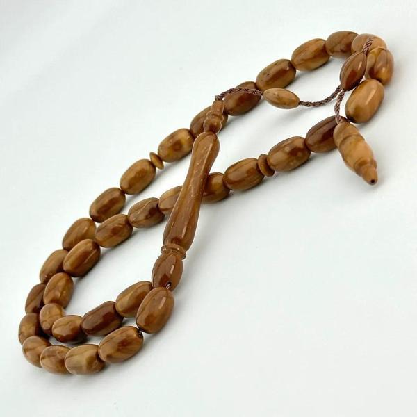 Kişiye Özel Kutulu Kapsül Kesim Kuka Tesbih – El Yapımı Doğal Taneli Hediyelik Tesbih - Image 1