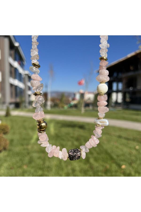 Taşmeran Pembe Kuvars Doğal Kırık Taş İnci Çelik Ayarlanabilir Kolye Tky0417 - Image 1