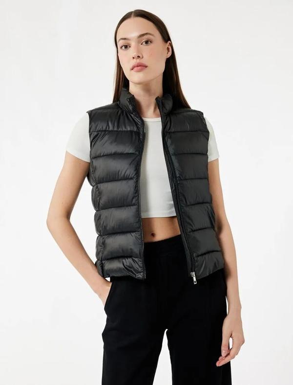 Koton Dik Yaka Cepli Su İtici Fermuarlı Kadın Şişme Yelek 6WAK20124EW - Image 1