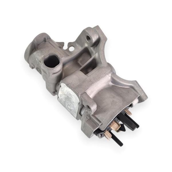 Audi A3 2001-2003 Direksiyon Kilit Gövdesi 4B0905851B - Image 1