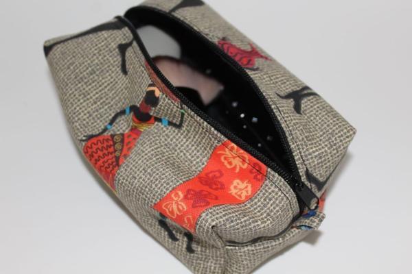 SerSev El Yapımı Duck Kumaş Makyaj Çantası Su Geçirmez Etnik Bohem Desenli Astarlı Kumaş Çanta - Image 1