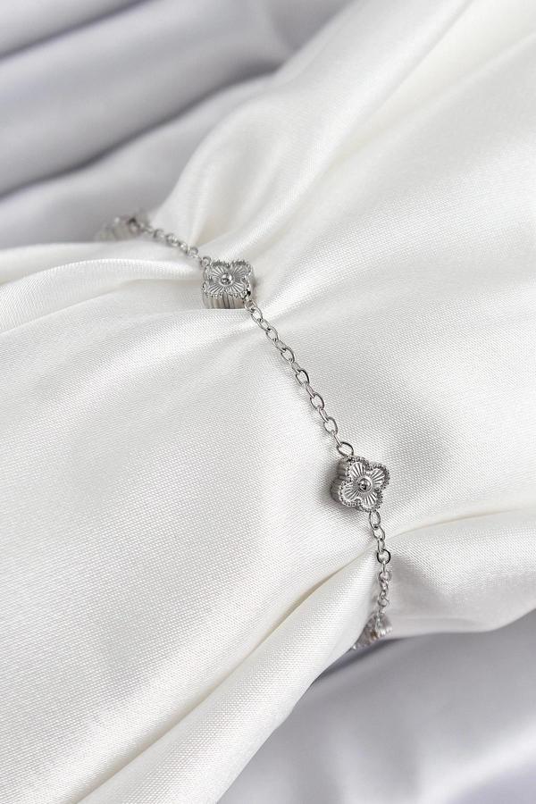 316L Çelik Yonca Model Gümüş Renk Kadın Bileklik - Image 1