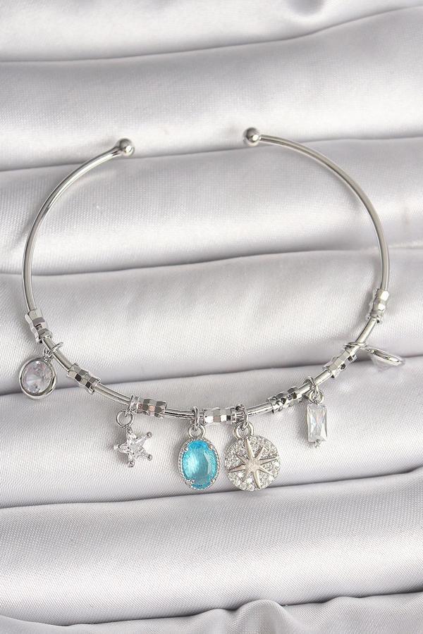 Pirinç Gümüş Renk Sallantı Pusula Figür Kalp Detay Charm Kadın Bileklik - Image 1